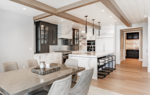 Luxurious,High,End,Kitchen,With,Stainless,Appliances,Marble,And,Glass